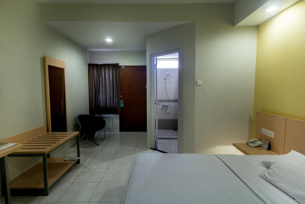 Hotel Quirin 세마랑 객실 사진