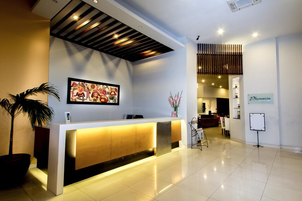 Hotel Quirin 세마랑 외부 사진
